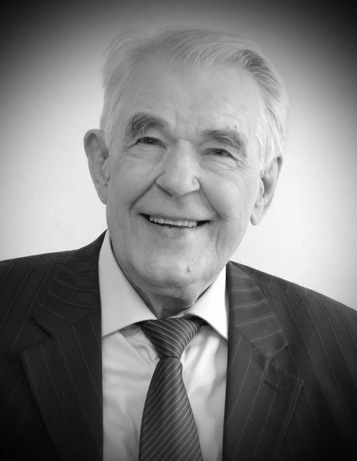 13 апреля 2026 года на 92-м году жизни скончался журналист, писатель, публицист Виктор Стефанович Кожемяко