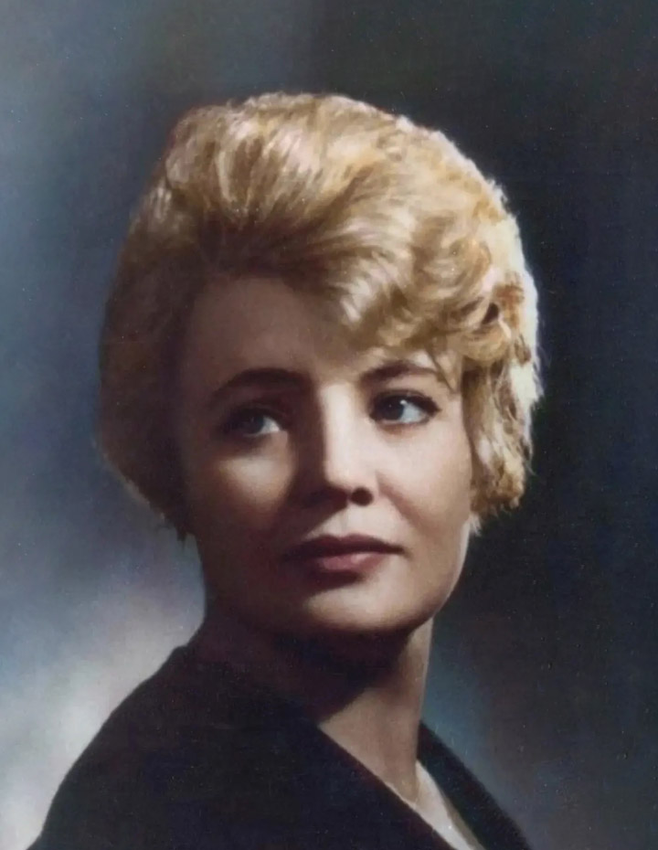 С Международным днём театра!